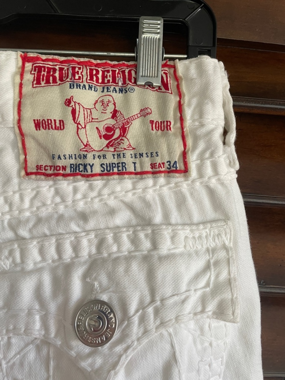 True Religion Ricky White Jeans 31 Silver Buttons 32 Inseam - Picture 10 of 12